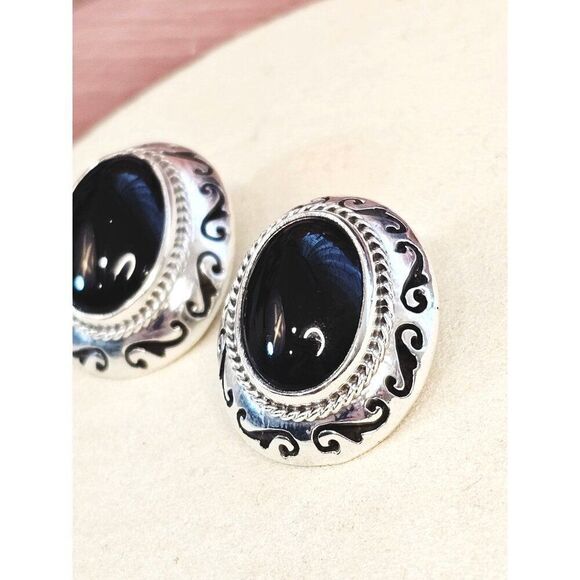 Vintage Taxco Mexico Onyx Clip-On Earrings - Picture 4 of 7